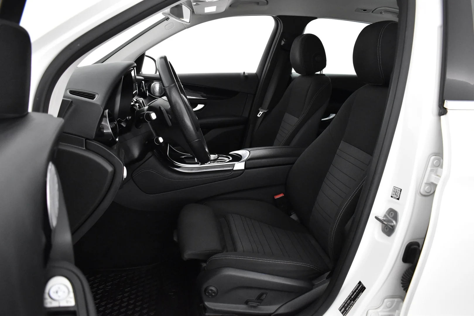 Car Image - 7pOHtxVqaz1Y5jkVuSrFdQ