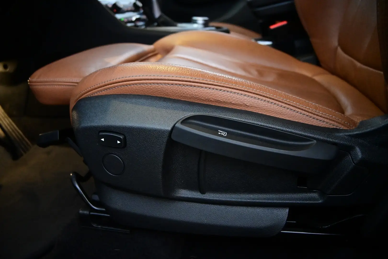 Car Image - 3hJqD85UuaIUzOaCclX7D4