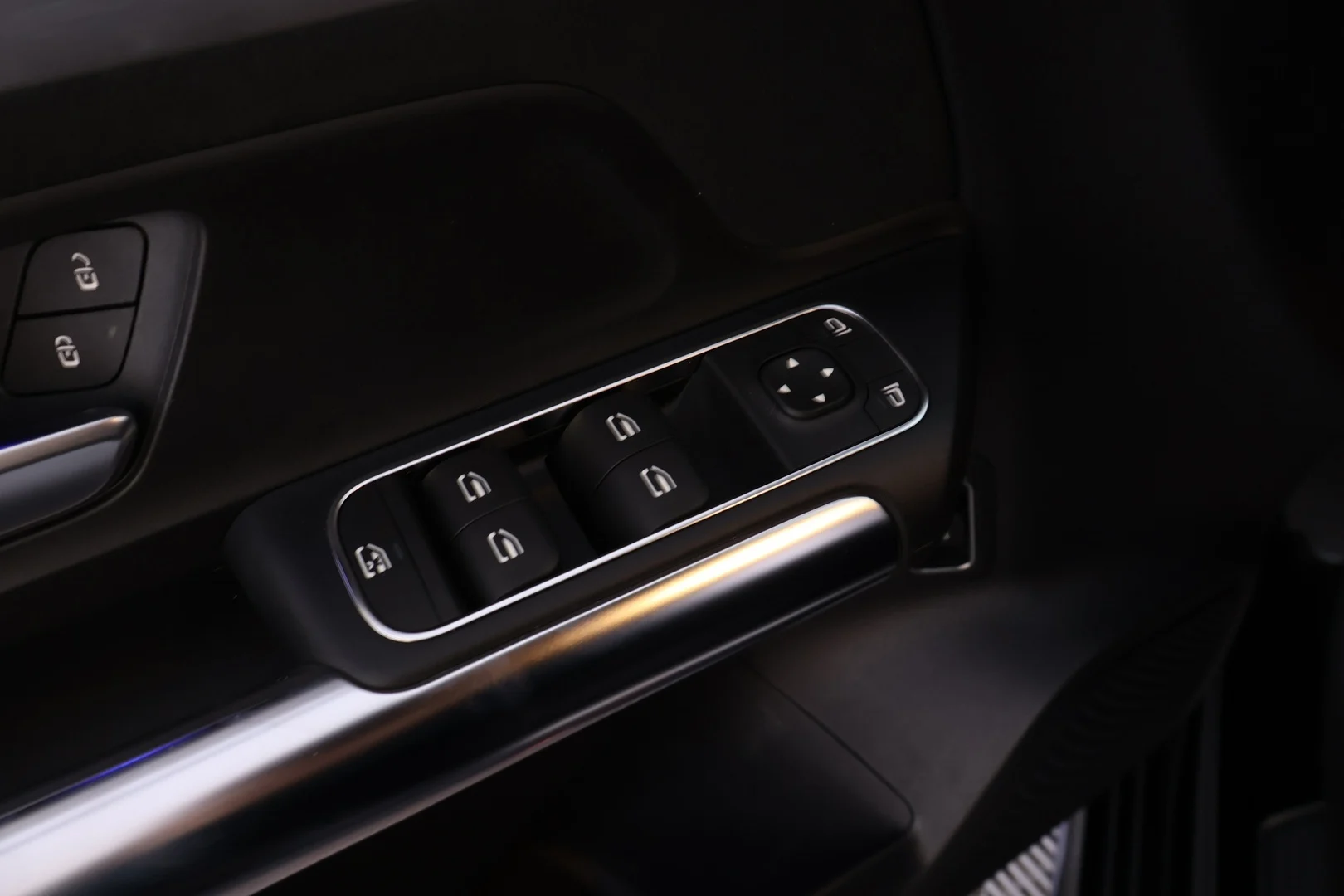 Car Image - 18dHrb12O4f68VNnxXHwtg