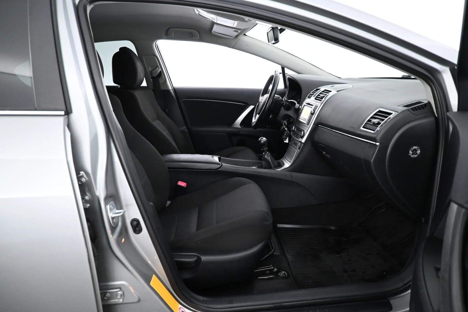 Car Image - 1NjIemOTeLSmUeL9CE1dx1