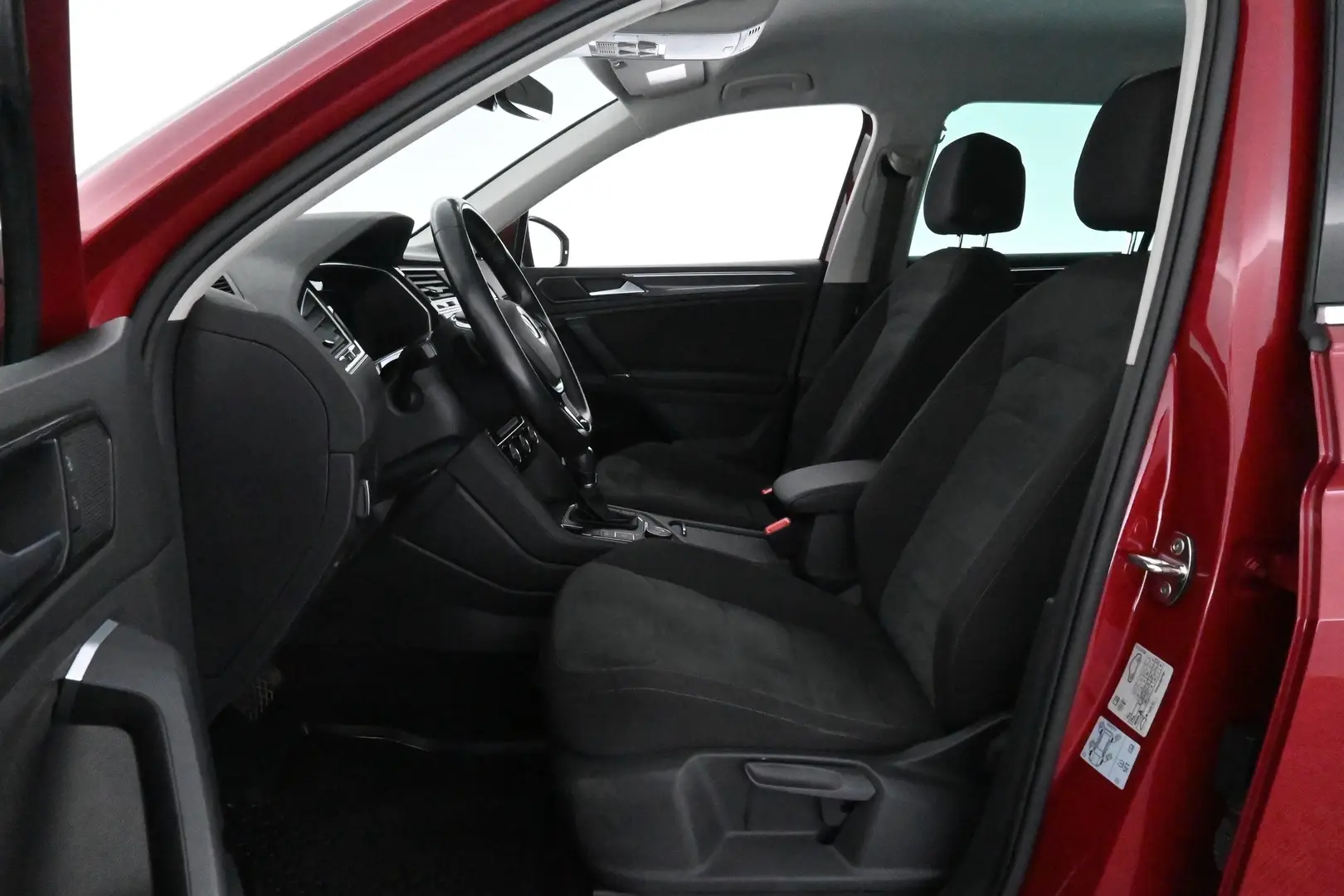 Car Image - 7roiZI2crZLgX8wKaUnJHG