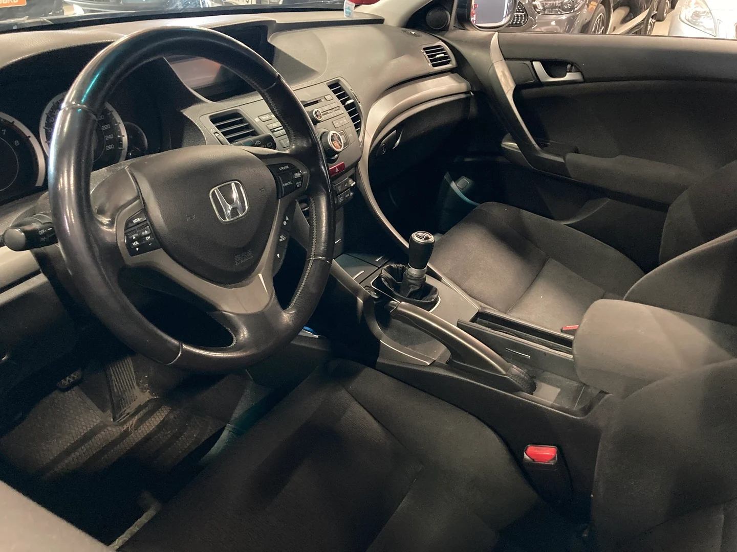 Car Image - 16gItnmxvEatXEb5v32qgE