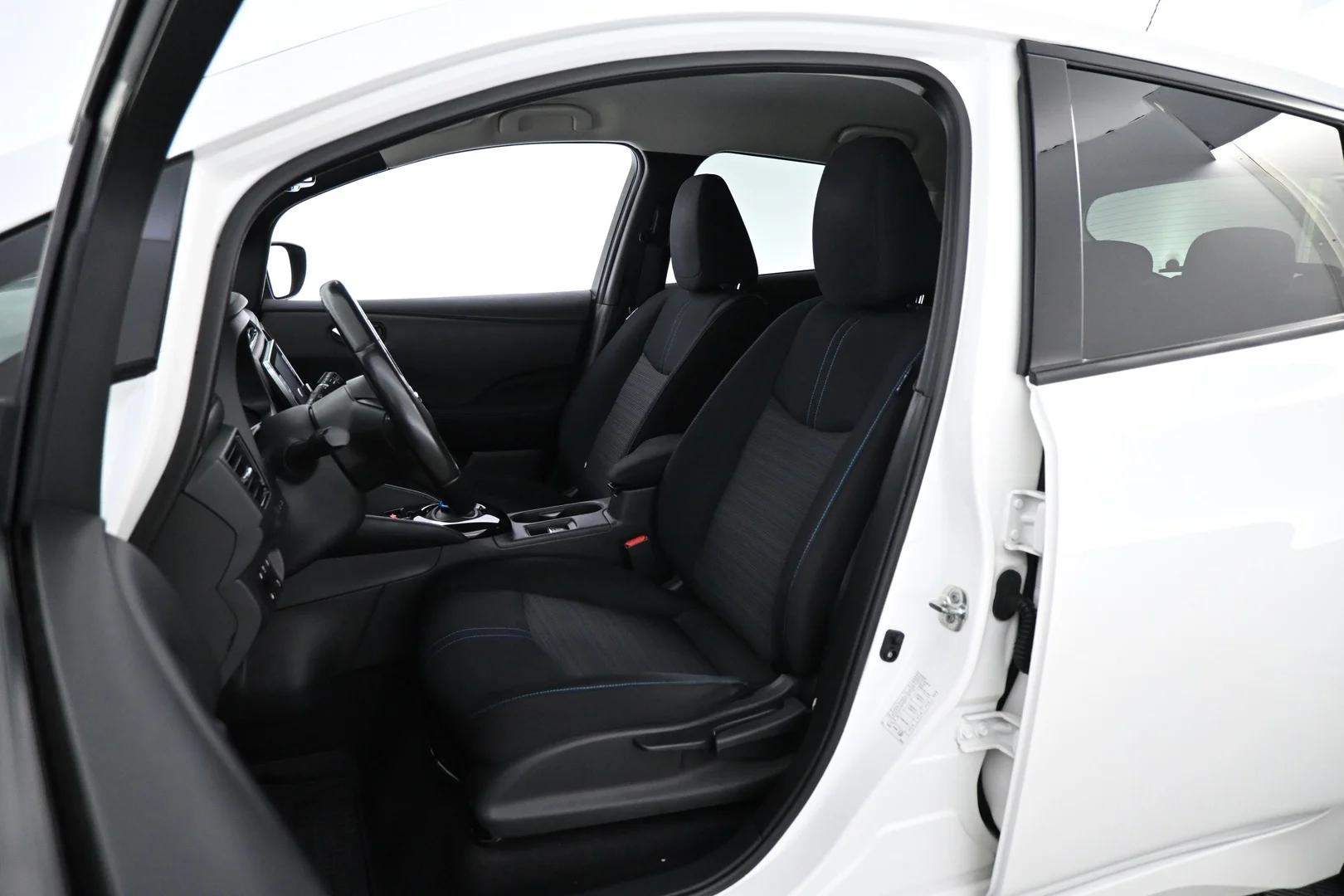 Car Image - 7YCE4guQ1dPQMTclvudak