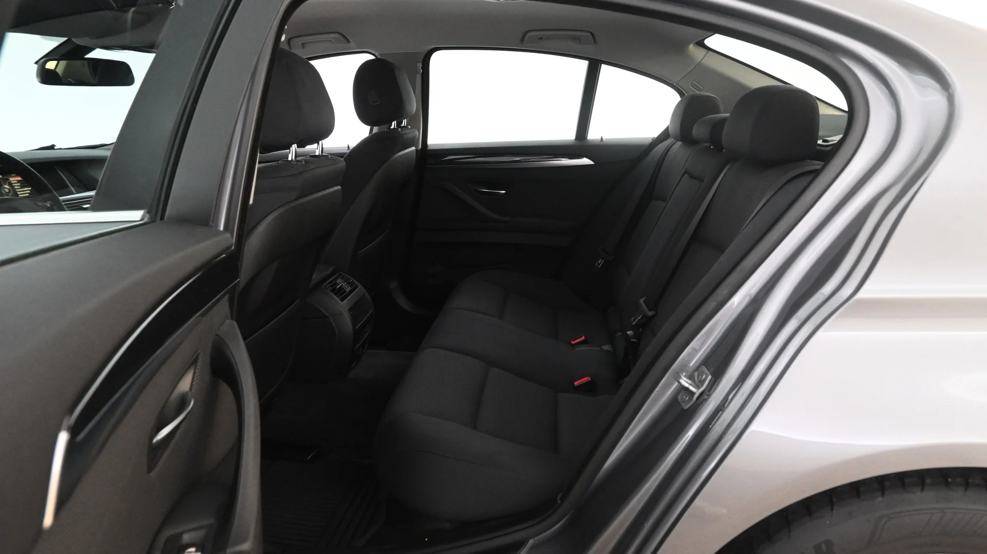Car Image - 7h1owSTNXVxQchMf7BF2di