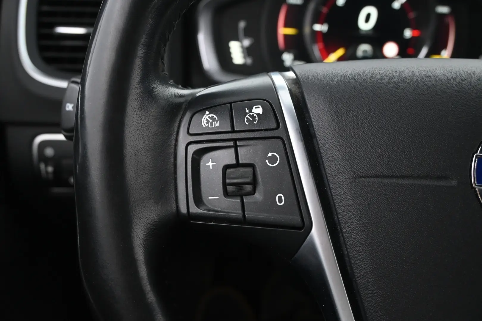 Car Image - 3kqpEx0ex2UcYOzR5PlEFx