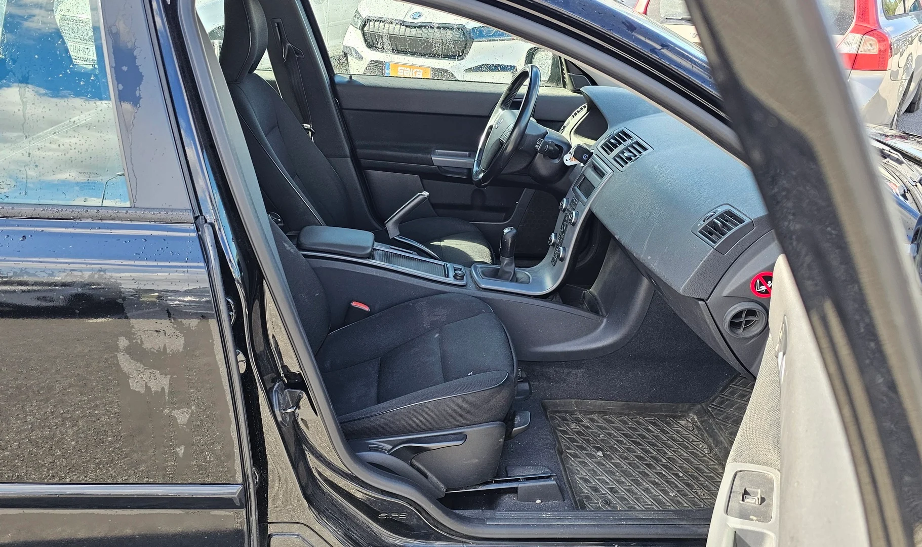 Car Image - 6vbHMybozfCXAMCvKwhX6O