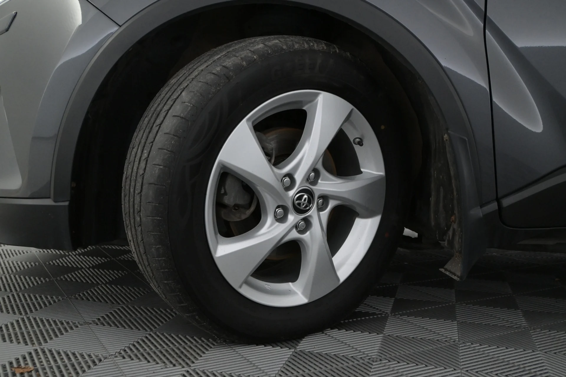 Car Image - 1EJj8g5DlKZWCh1WO6x2fO