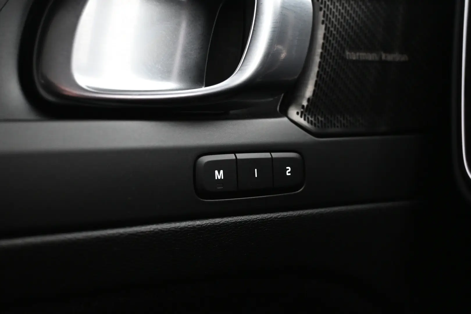 Car Image - 6UKbuzITK4E8LCB9dkqlAw