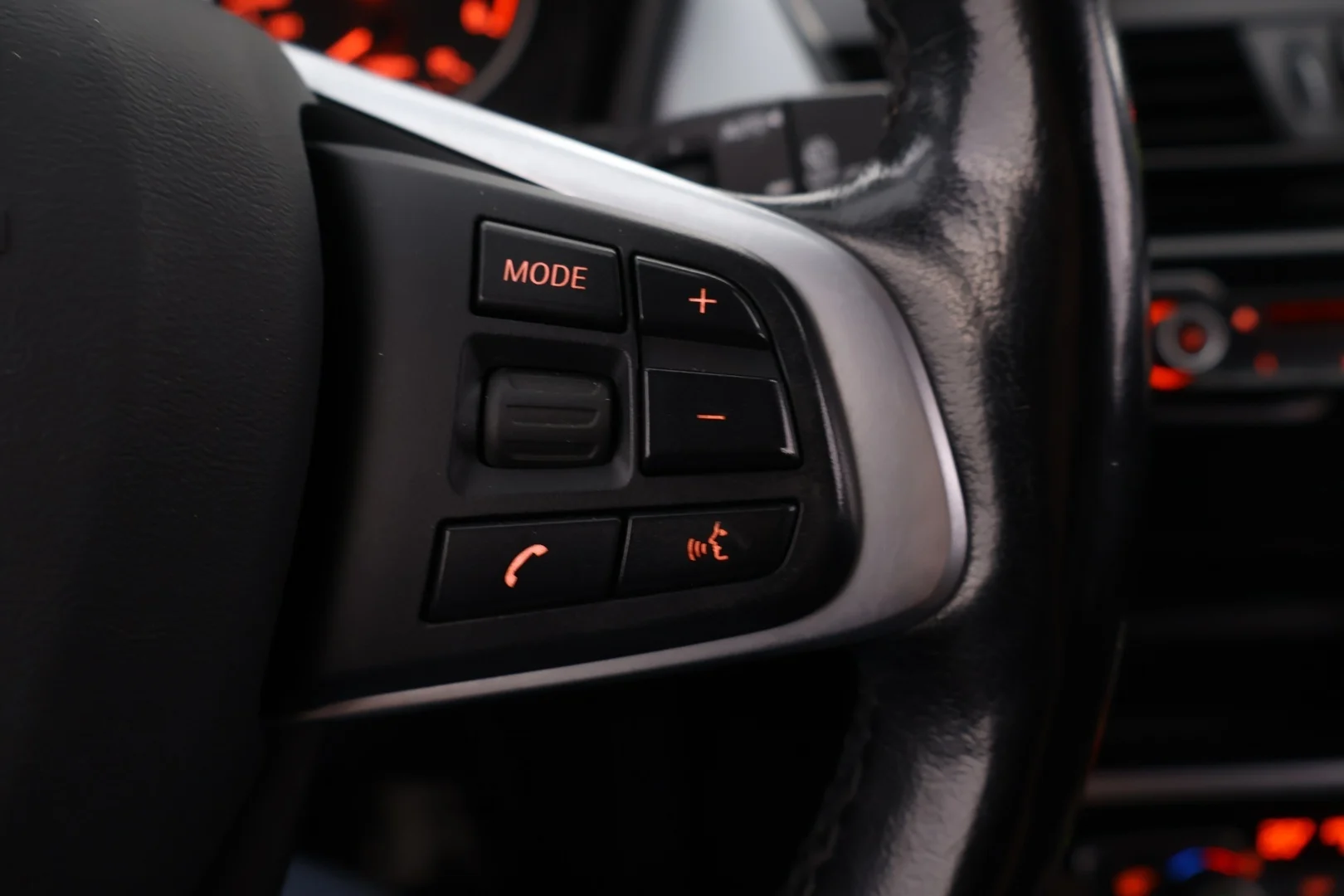 Car Image - 7iBwImM1StrZd9ZzNEe1N2