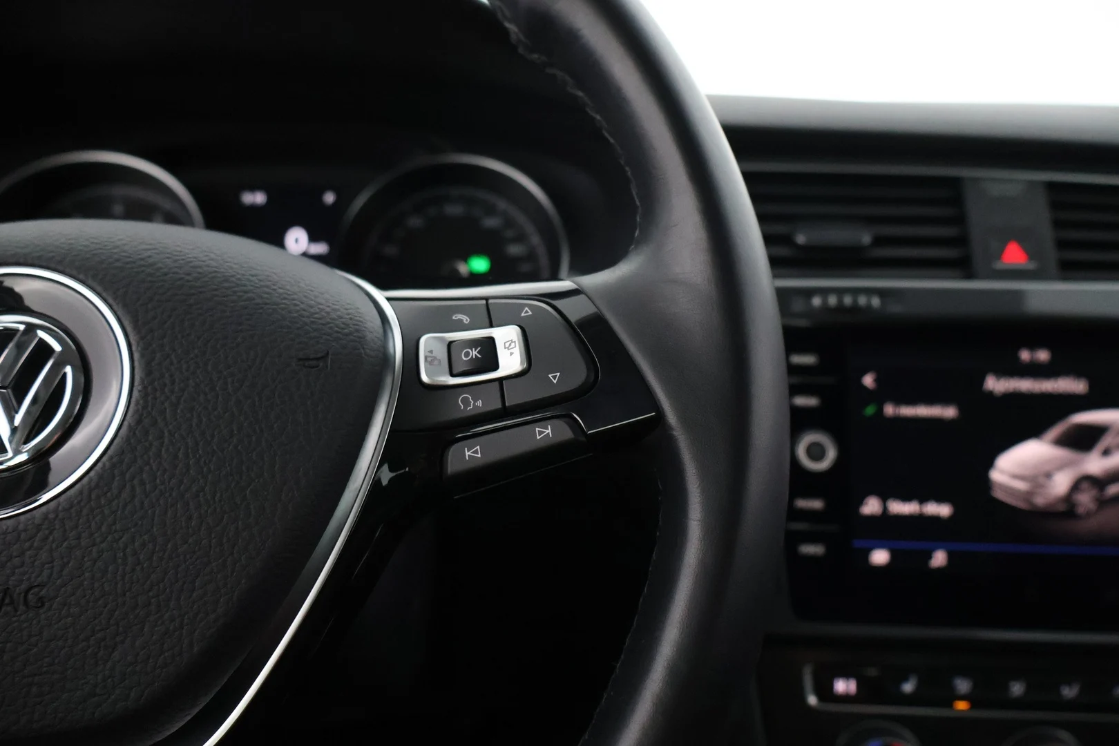 Car Image - 3PUVgrPcMiEPAXT110xNHr