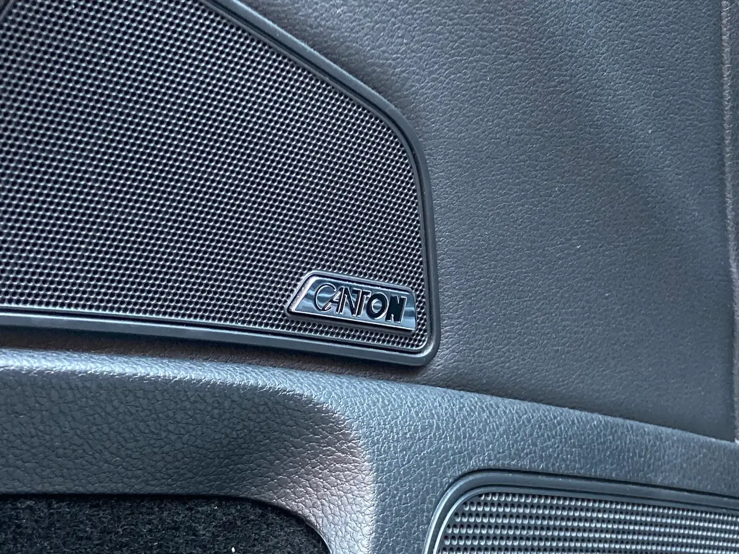 Car Image - 10NYLuMF3T2dVnSkDqeNfB