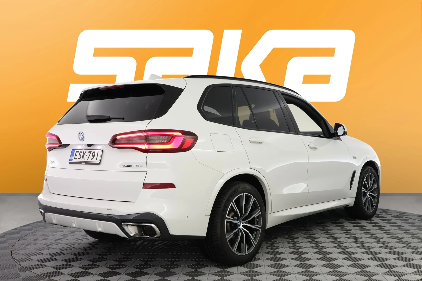 Car Image - 709qC01qp5kqgLDqf8vMru