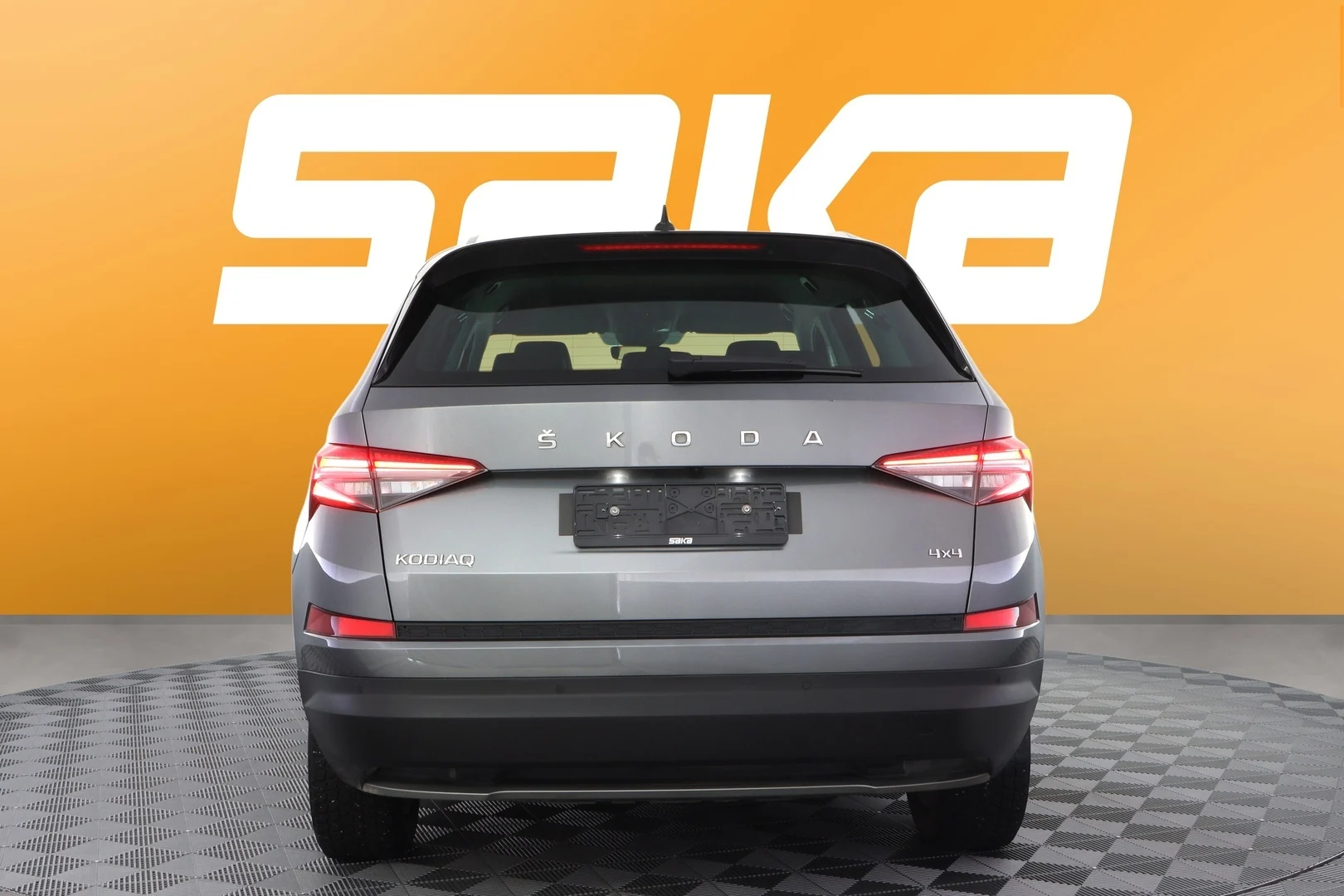 Car Image - 6RF4fCEvkqcFk2j6rrs0E1