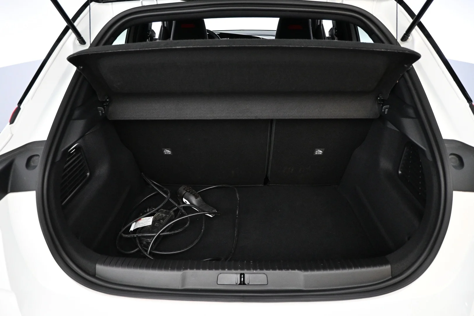 Car Image - 5MvX6M6HuZlvzALZ8EVjR9