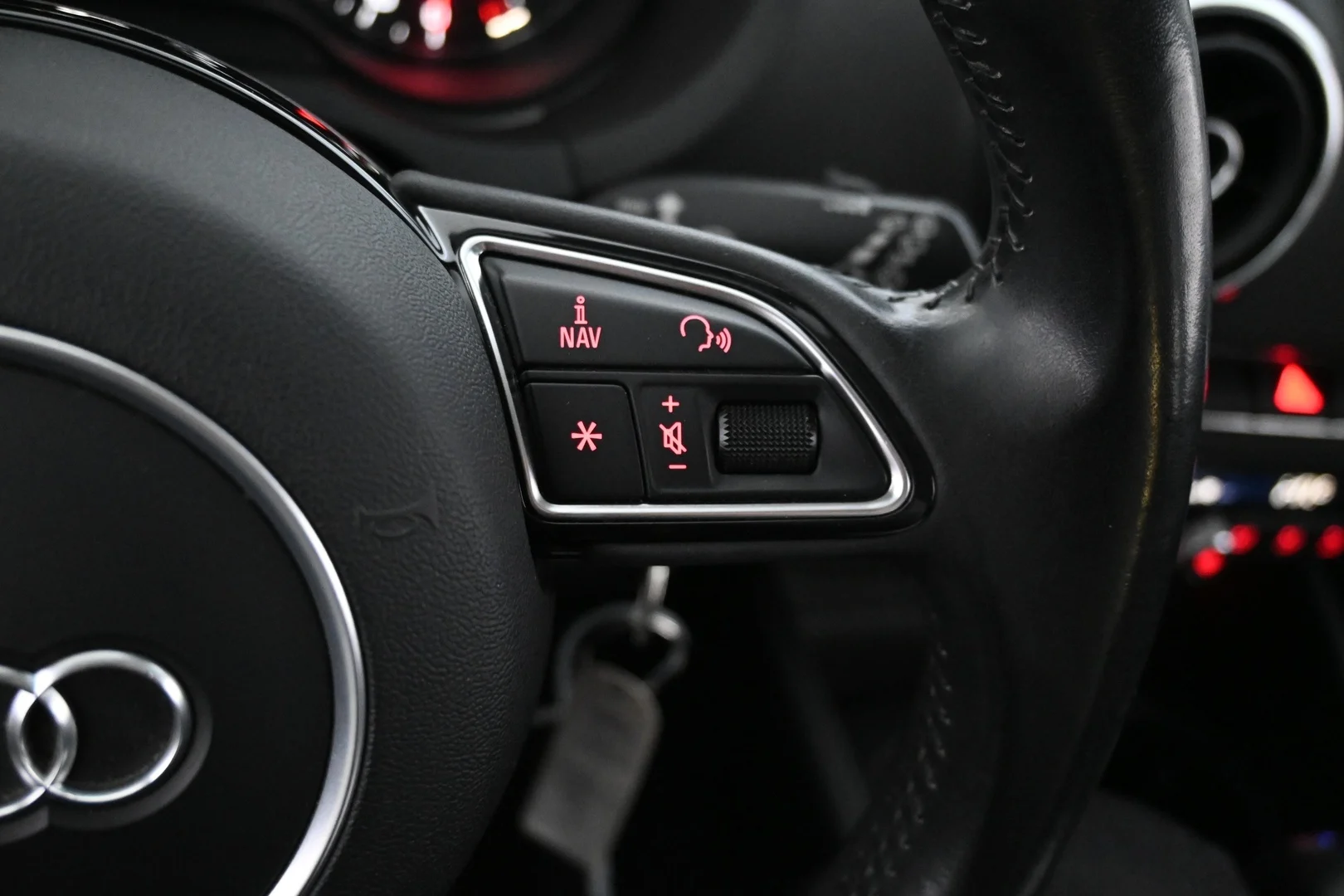 Car Image - 3V7yQg04JahpblBfgHqd2J
