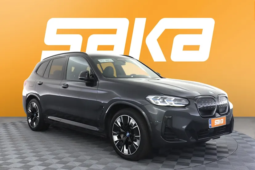 BMW iX3