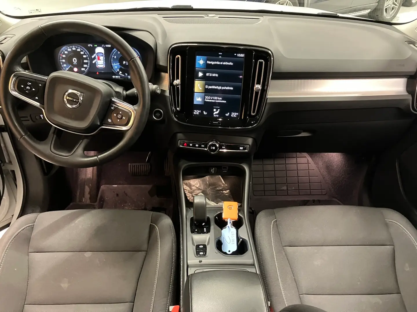 Car Image - 40dtQzLDzg7l5wRealjv08
