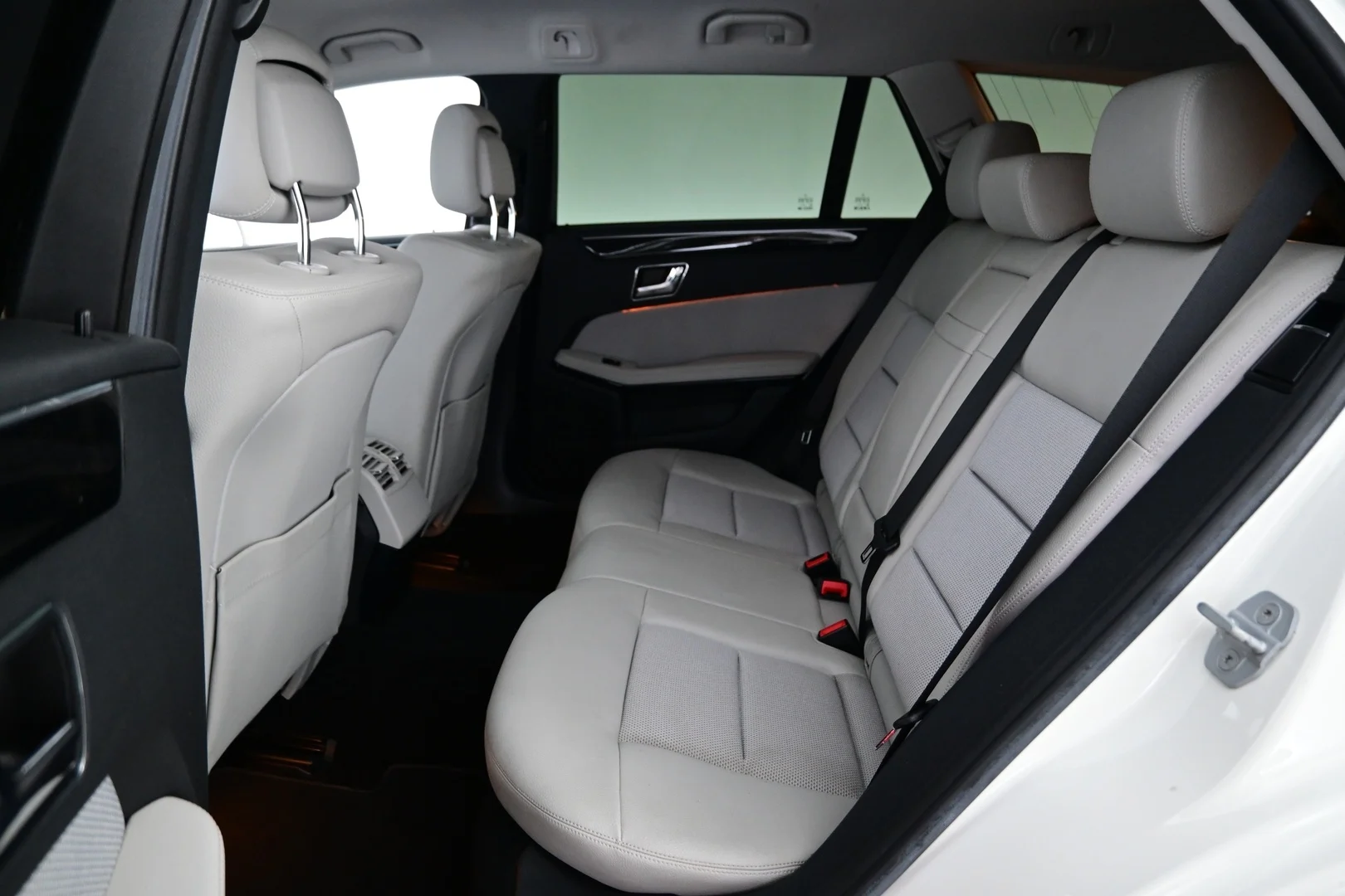 Car Image - VvFHSVqbiqK1OtuMMyfzX