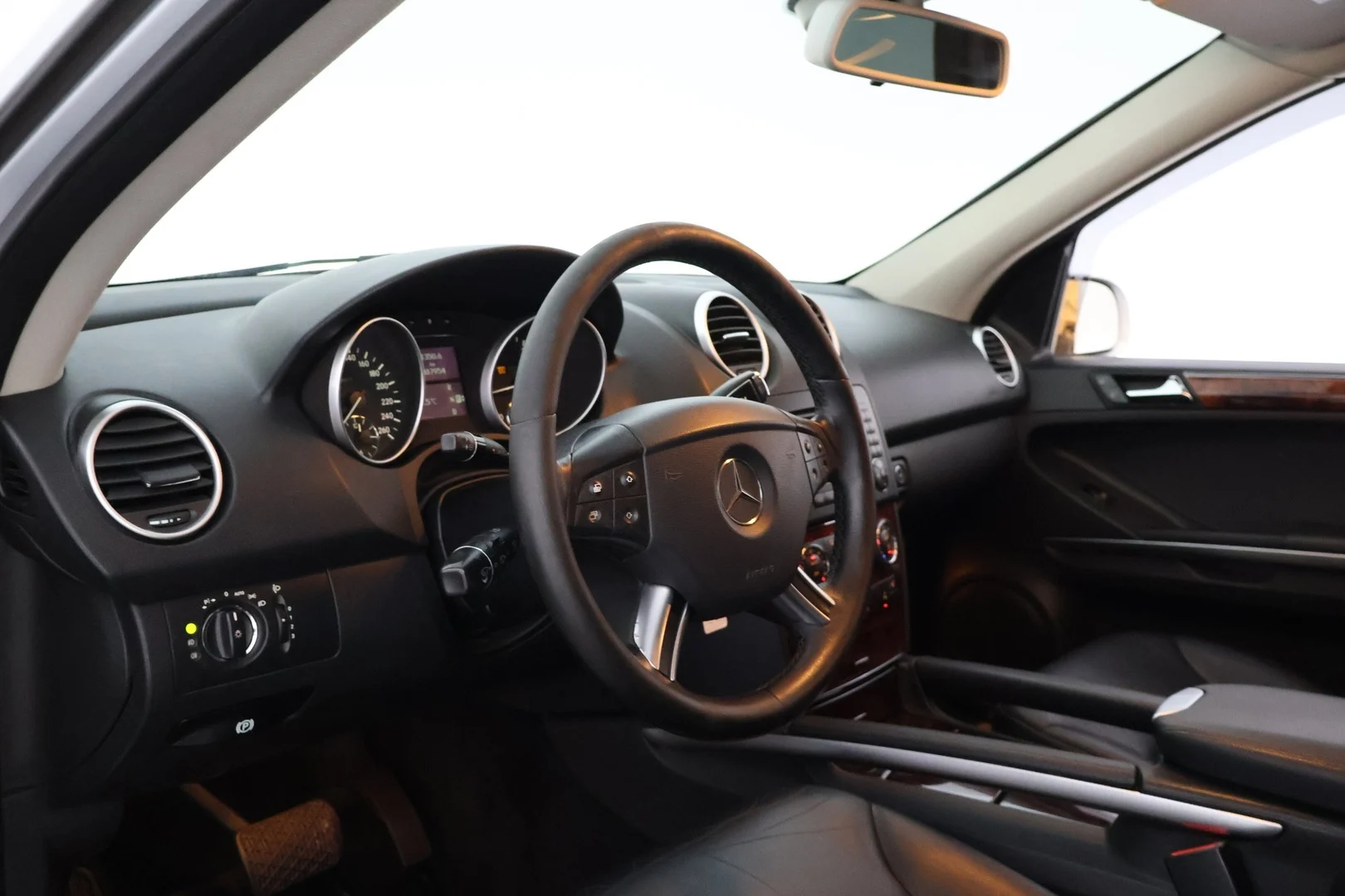 Car Image - 2wq34c2UzlWw5LSO8kdPly