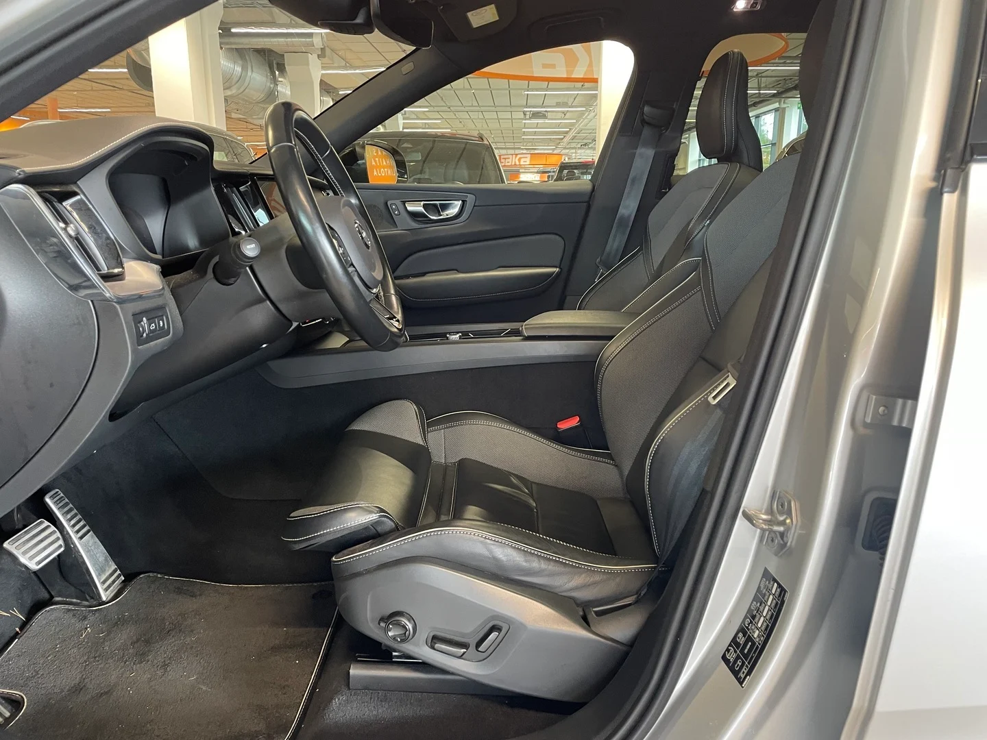 Car Image - 2msqeARjcS6VOZmfLcsnG5