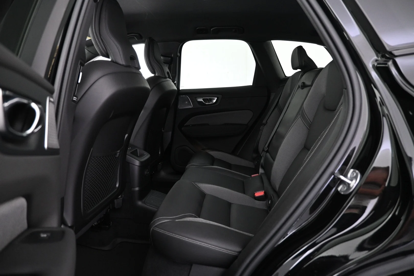 Car Image - LvWxNZOkDb2zS1IsFs4ot