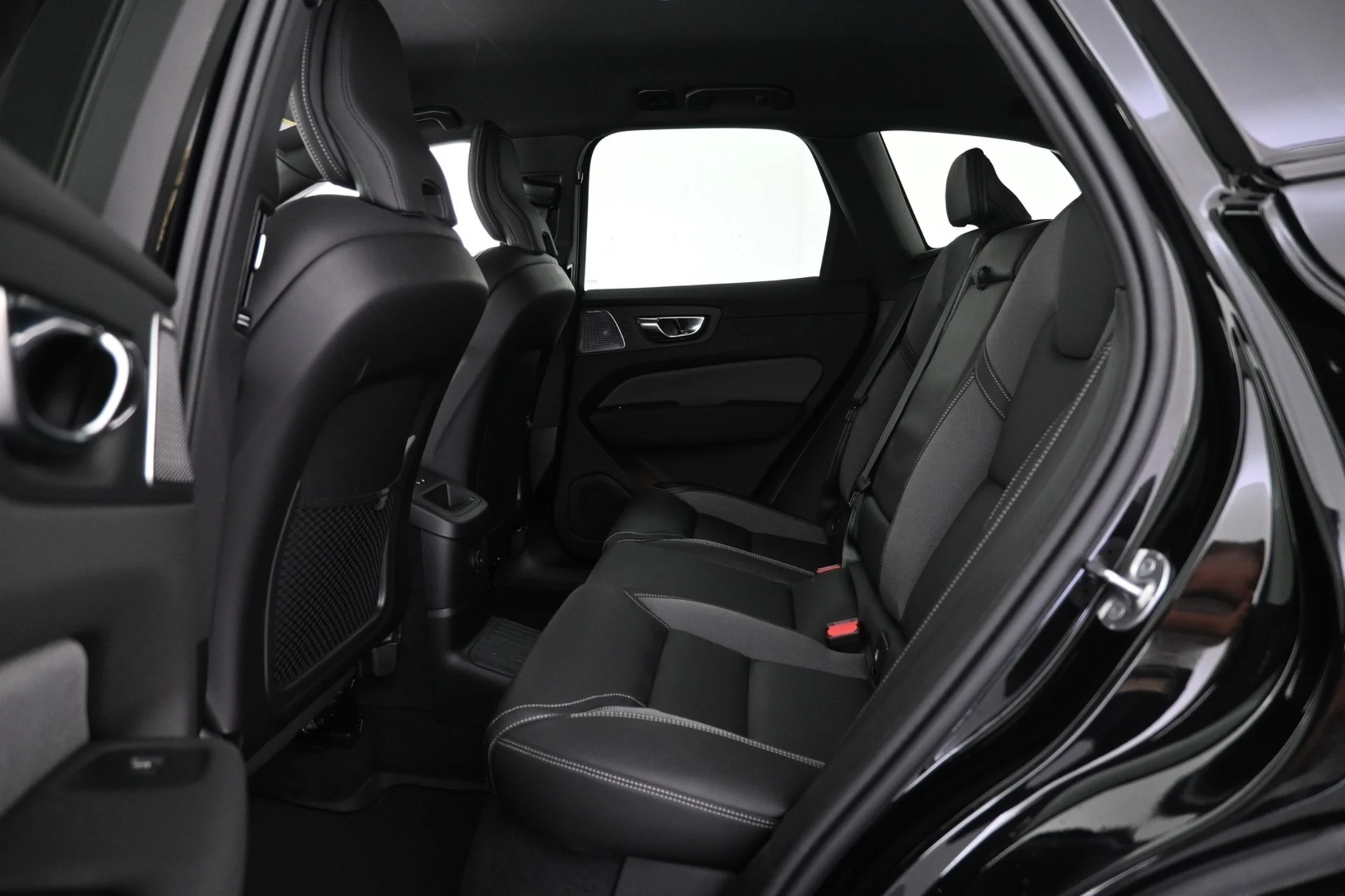Car Image - LvWxNZOkDb2zS1IsFs4ot