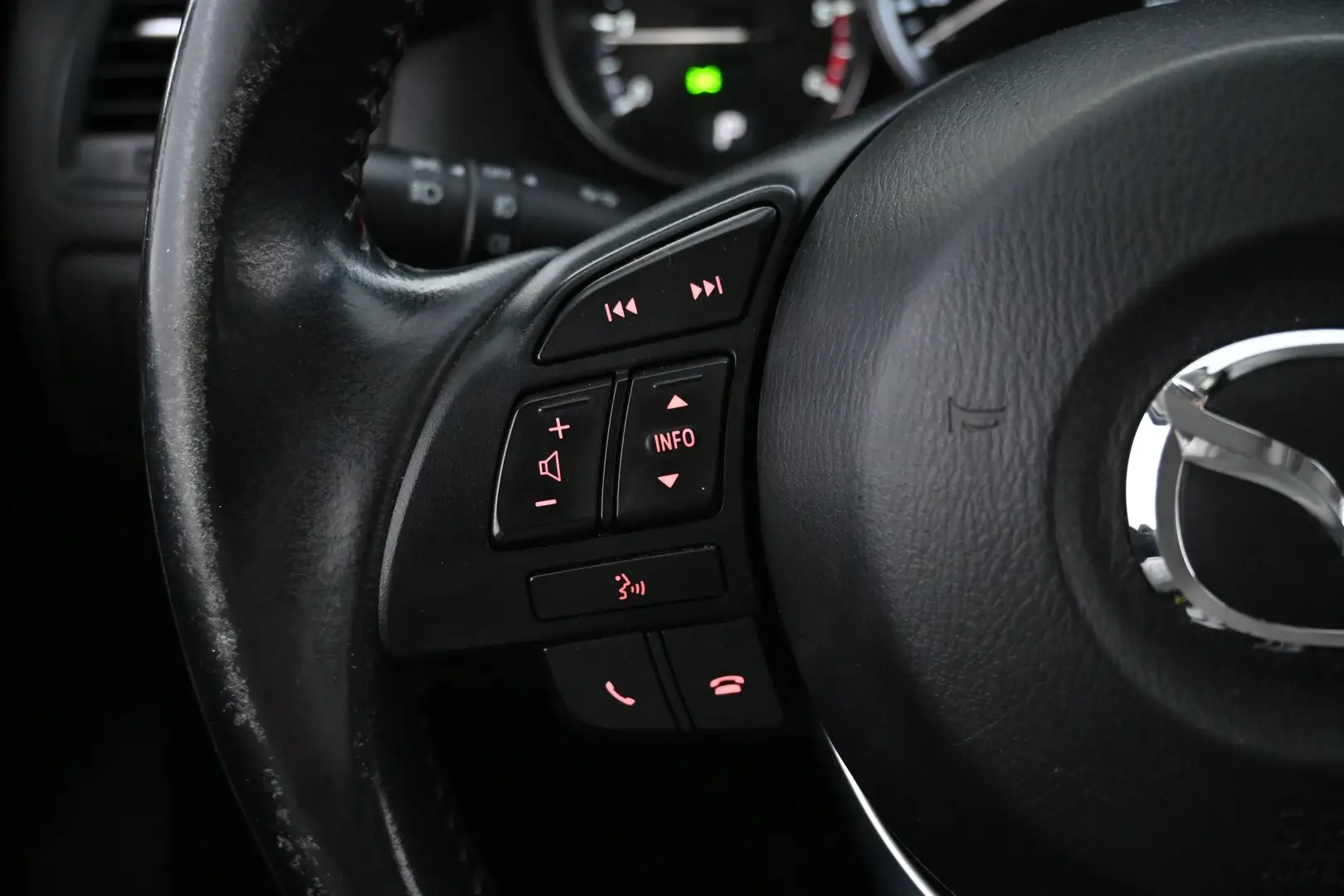 Car Image - 4VPaxx4qltKOyPrYUUQmrJ