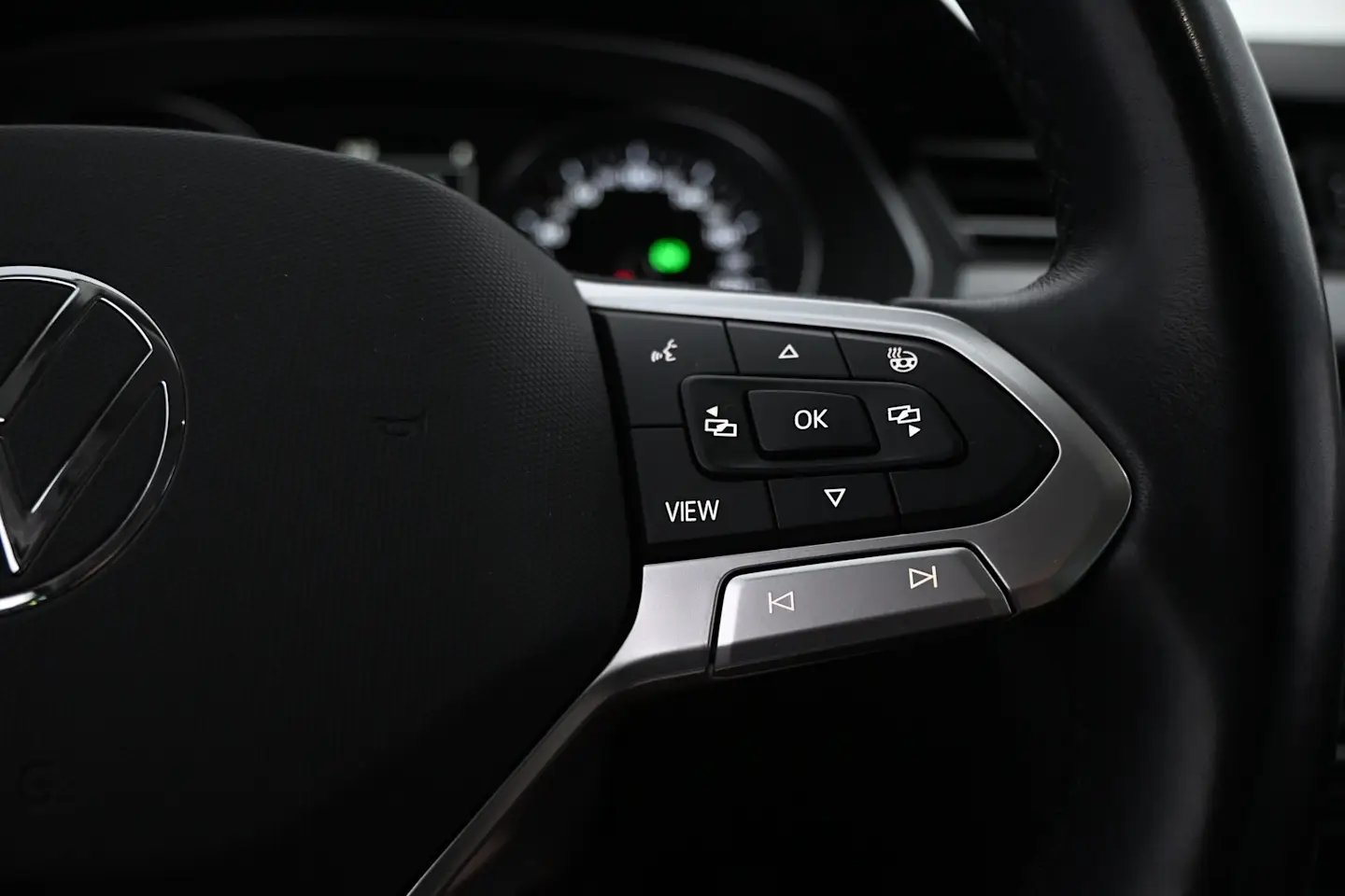 Car Image - 6u1r3AoxHiDXqxMUm8c8kT