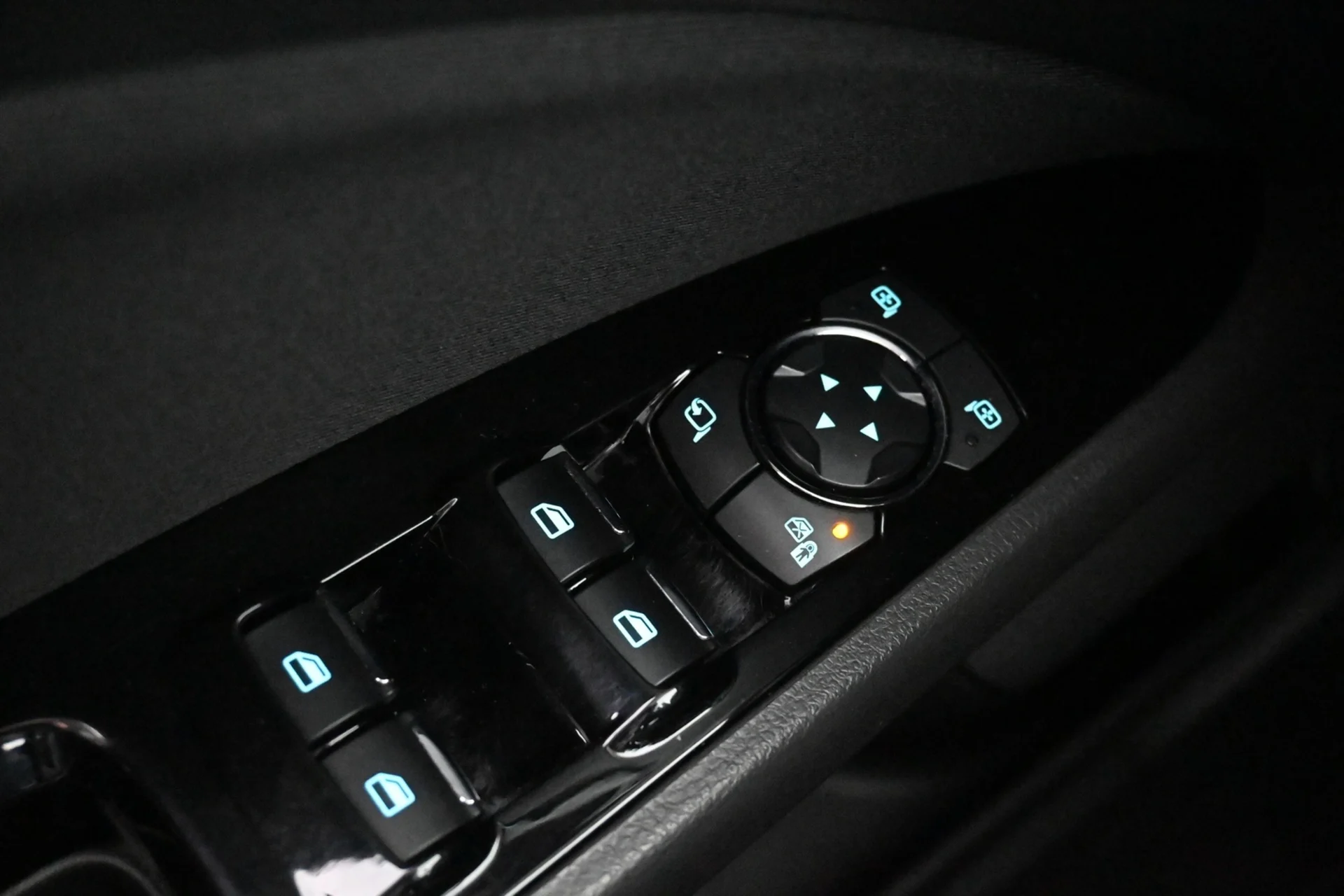 Car Image - 4fc0iPbRyAx8ZfQMAq1U3i