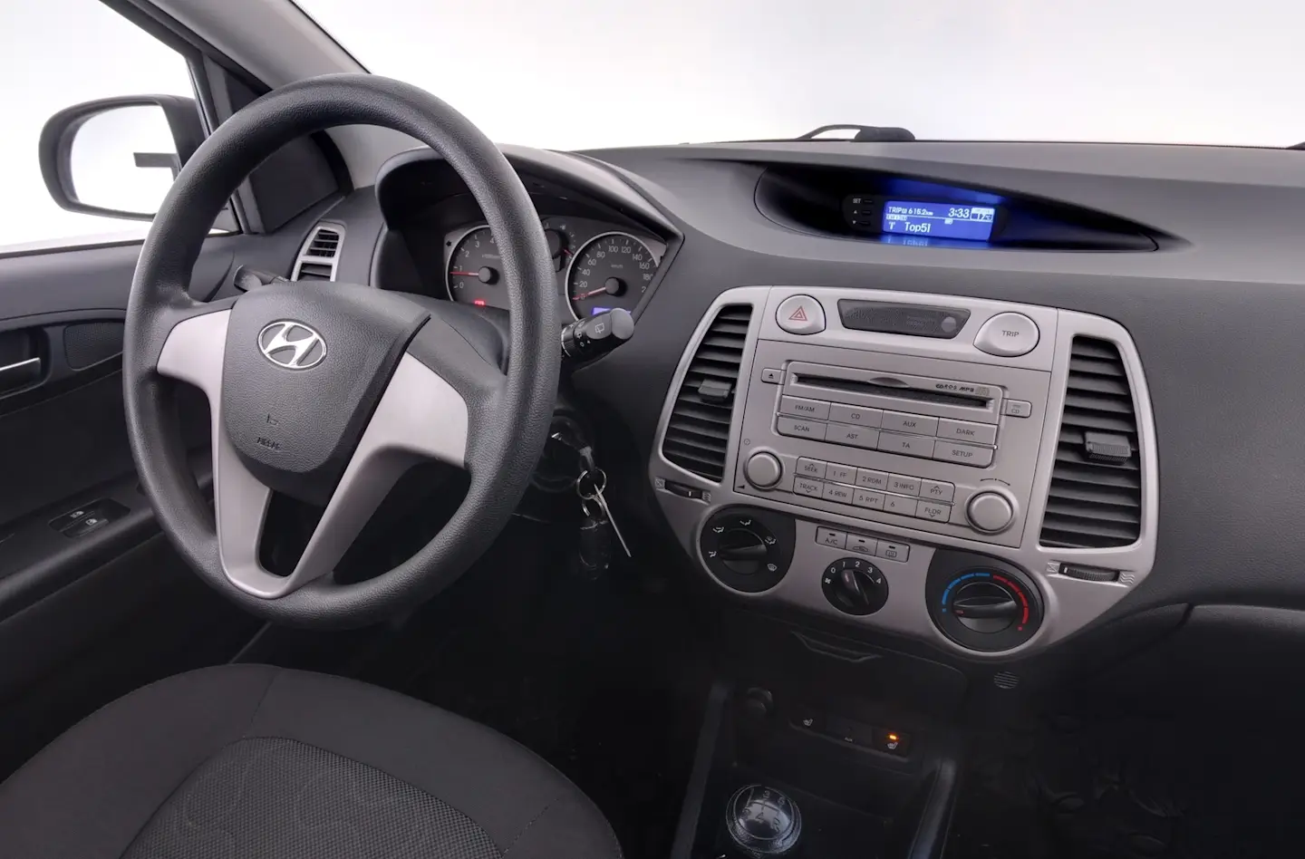 Car Image - 7n6w9Bkn8yzHzslrdcC3i2