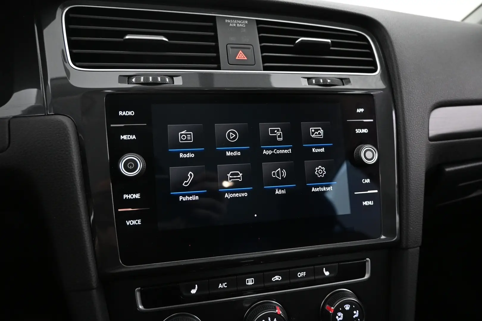 Car Image - 2DR7Ow70Xvn5tIHEfbgVDG
