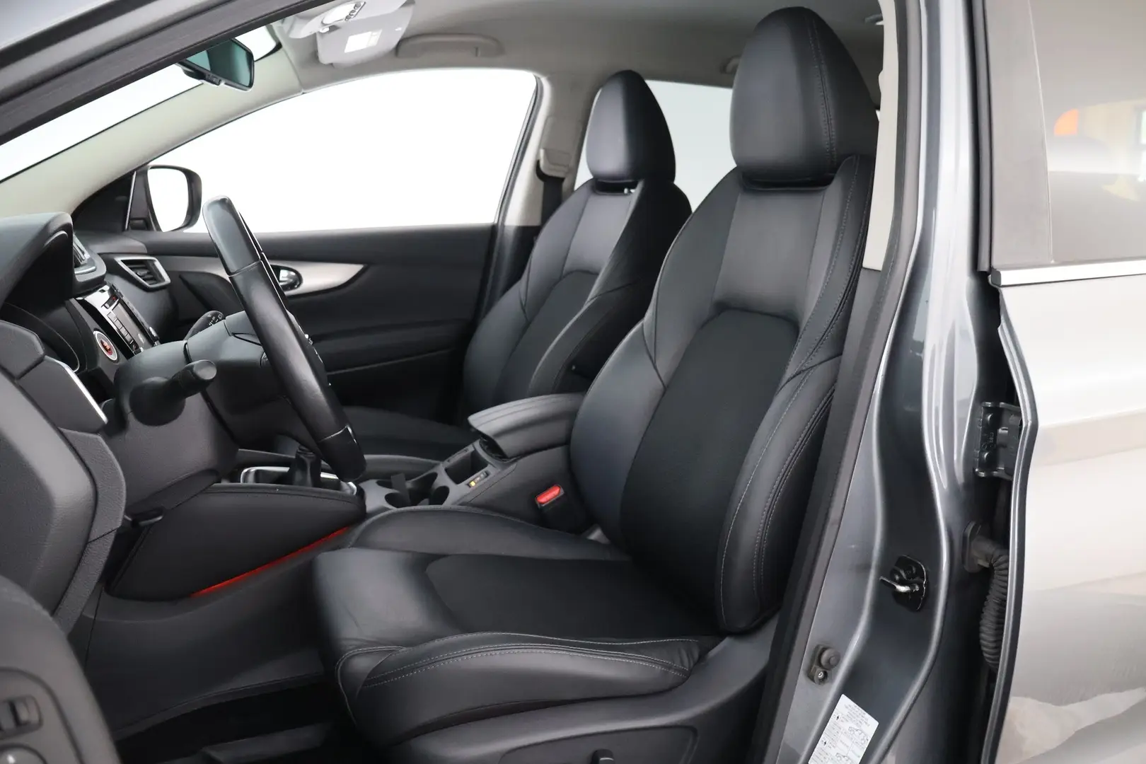 Car Image - 1OksG8heH5z9fONwzmspSi