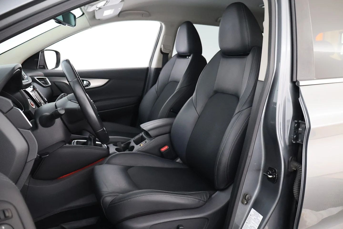 Car Image - 1OksG8heH5z9fONwzmspSi