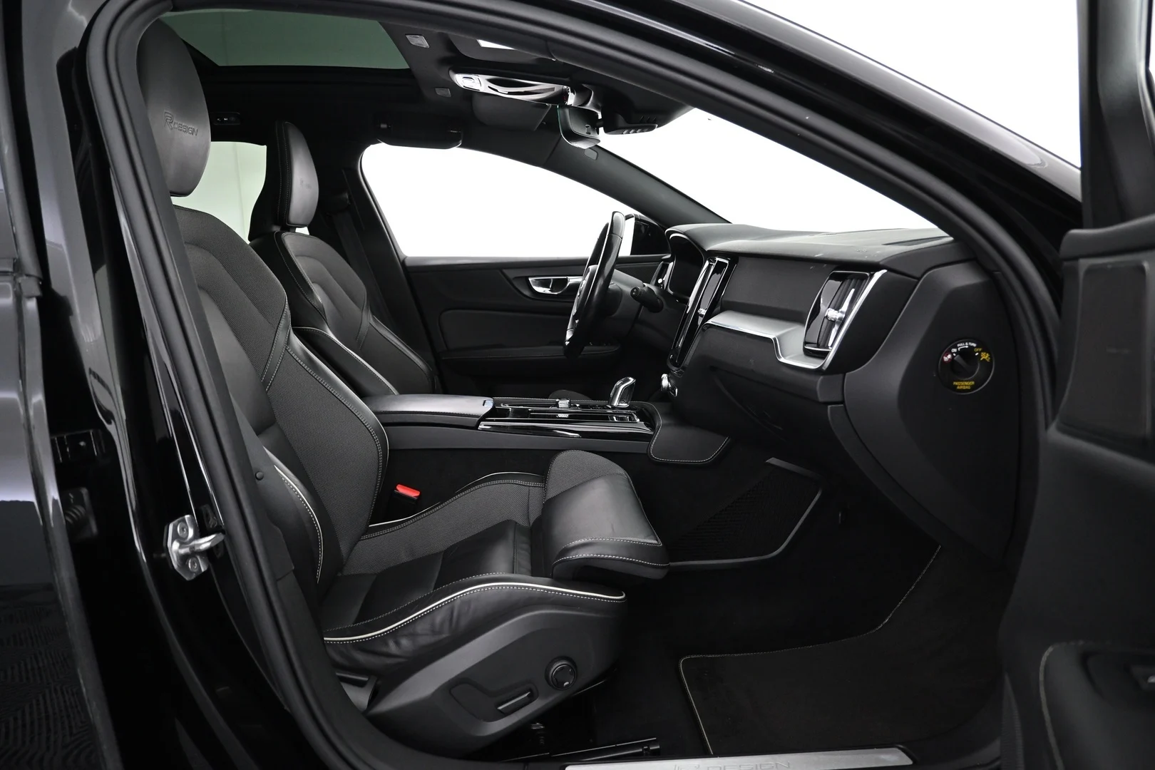 Car Image - 1Cq6QCcDrw4A2cokItoO6I