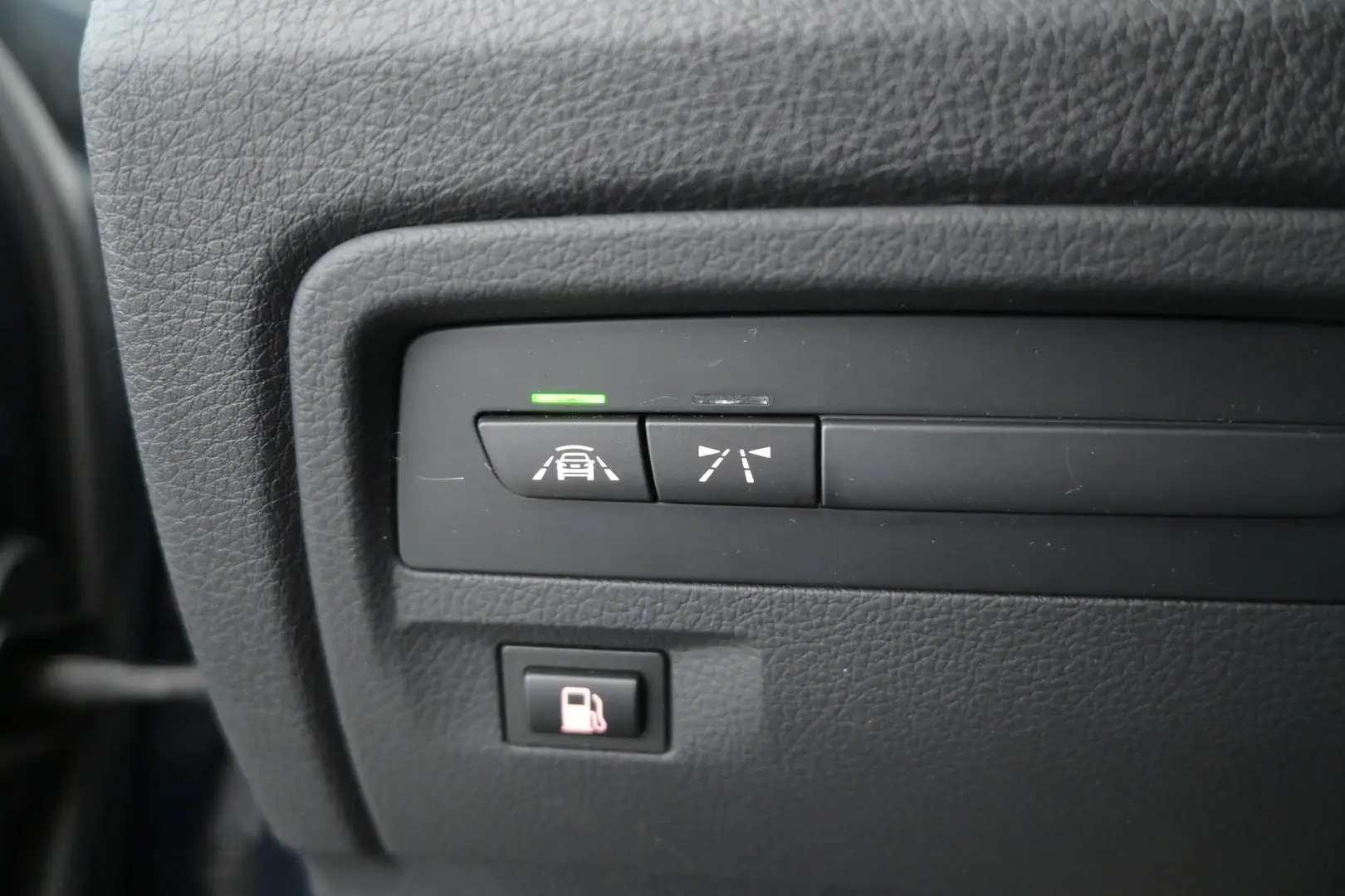 Car Image - kDEnVpyw4hkcPtCGKSsIn