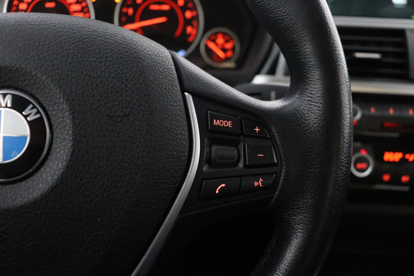 Car Image - 6ONmDbw9zURil9fgWn1hJ7