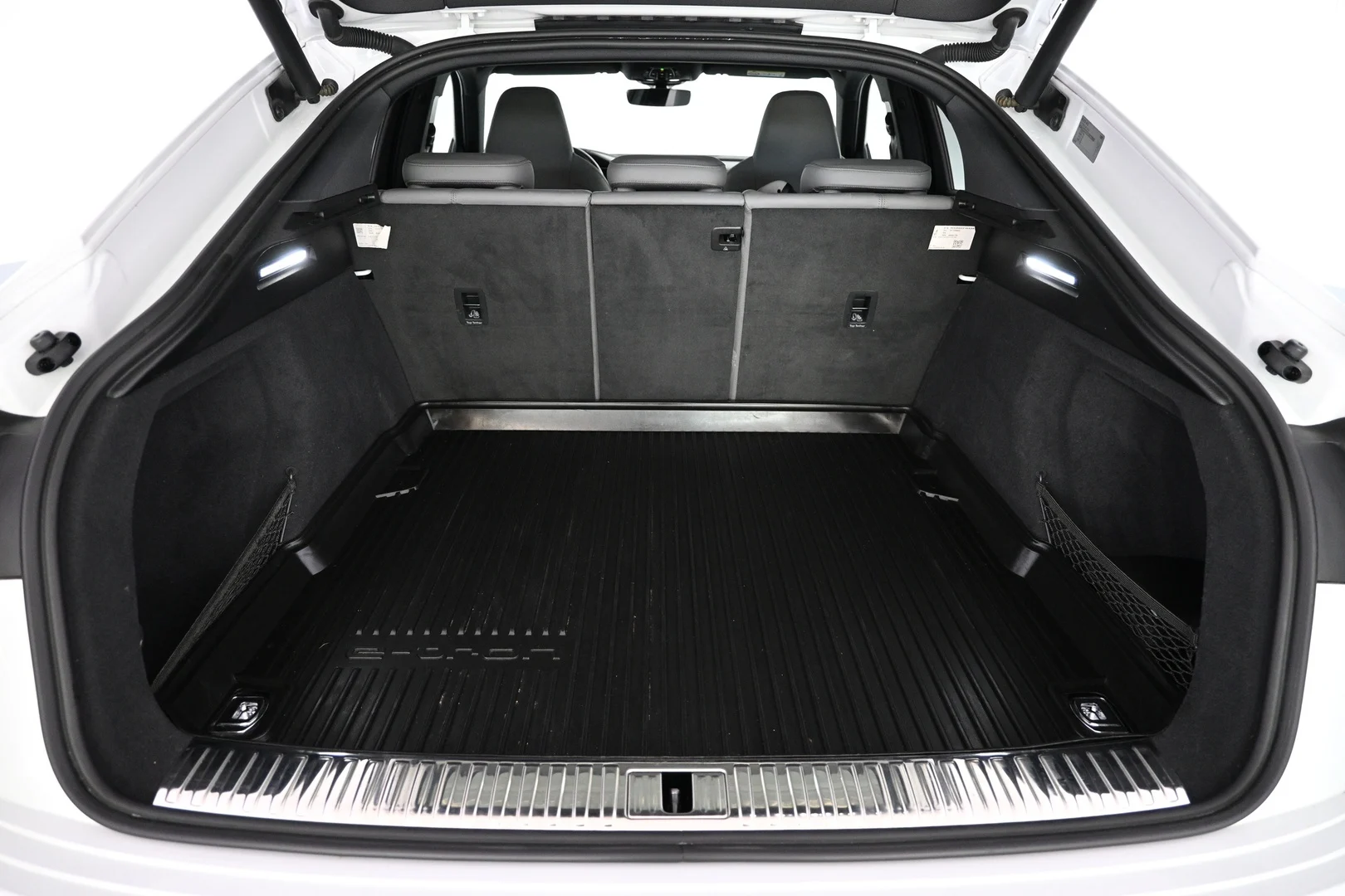 Car Image - 4WEa73o705mLc9LnTsbUB5