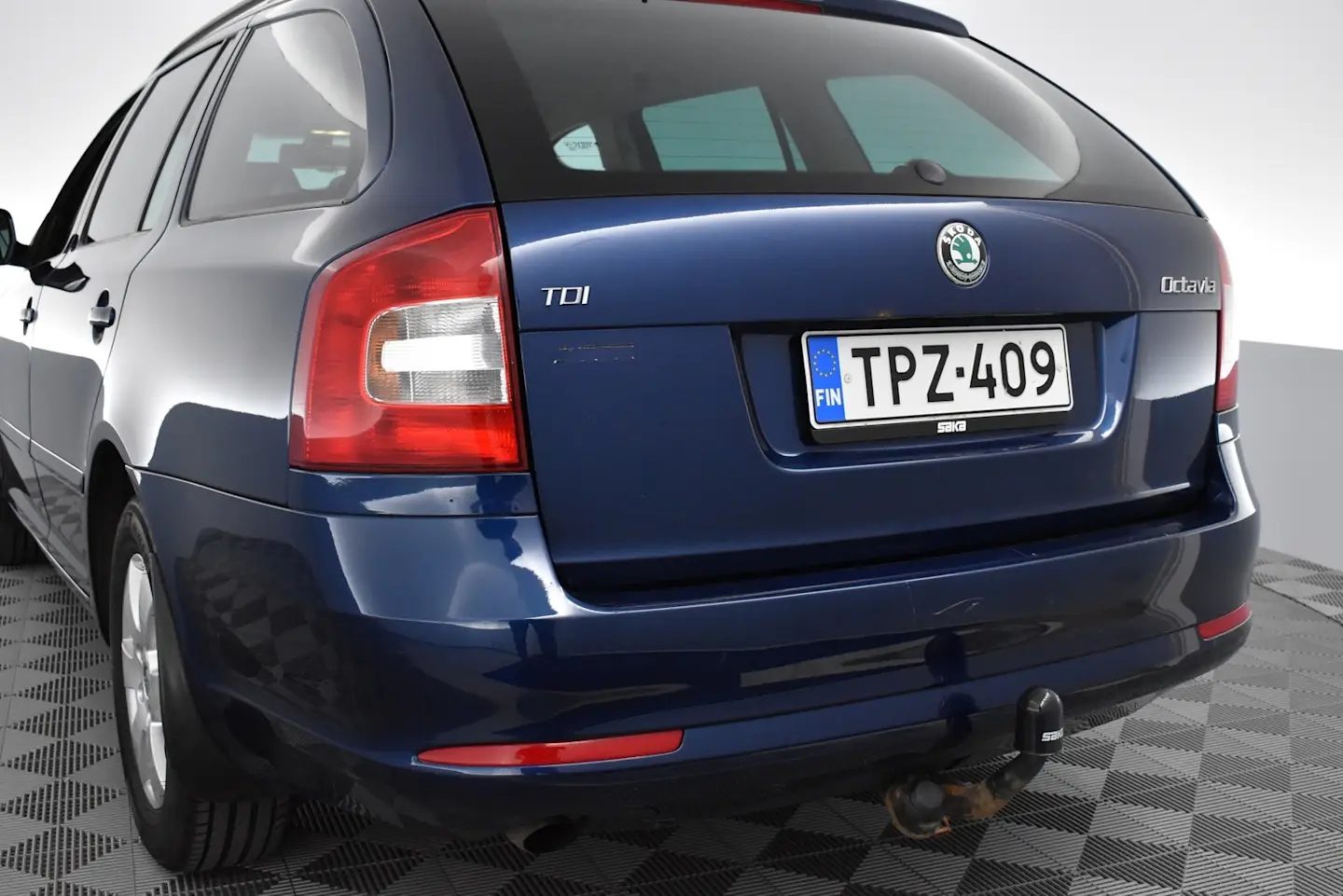 Car Image - 7Hbdk3CqGeZBsixPltzTSg