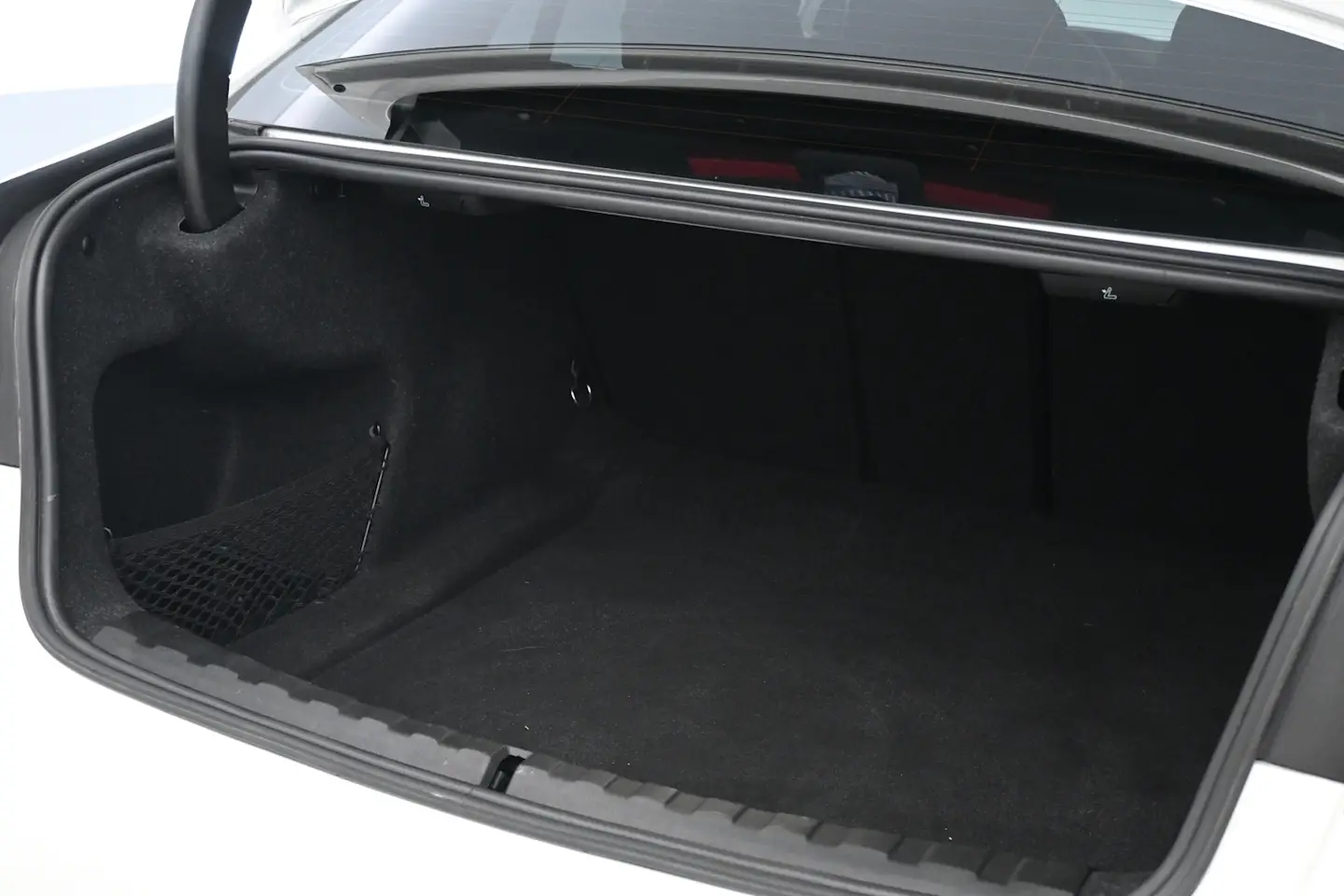 Car Image - 4L10yDXdpDODNn39eKYLkq