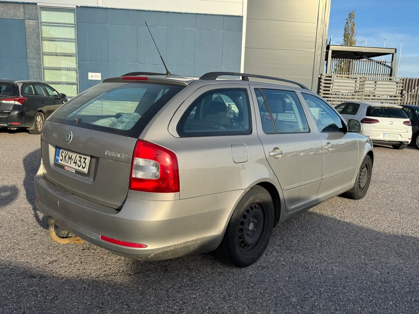 Car Image - 2pXHLTFgrmOnO7GyRBiRGX
