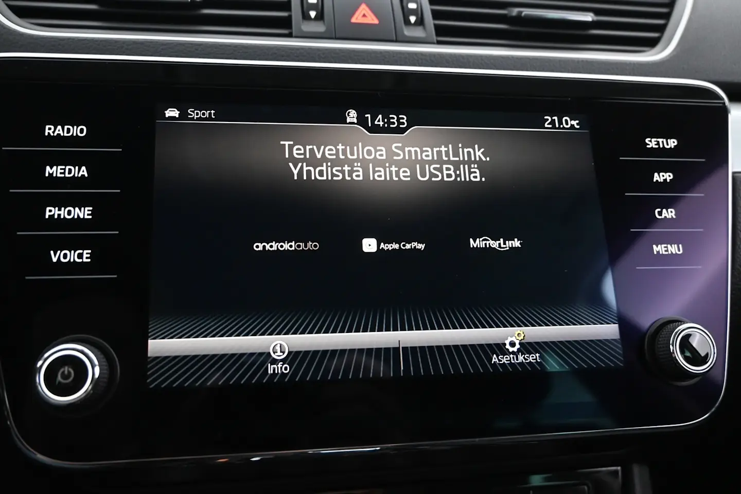 Car Image - 7Gl8gUIxWy4PEYteiOrI8B