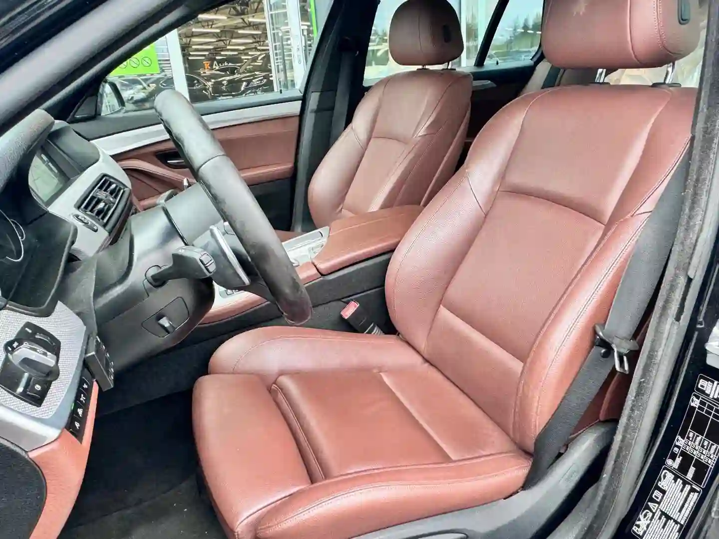Car Image - 73EgiHhqMpwprJst5xlvOq