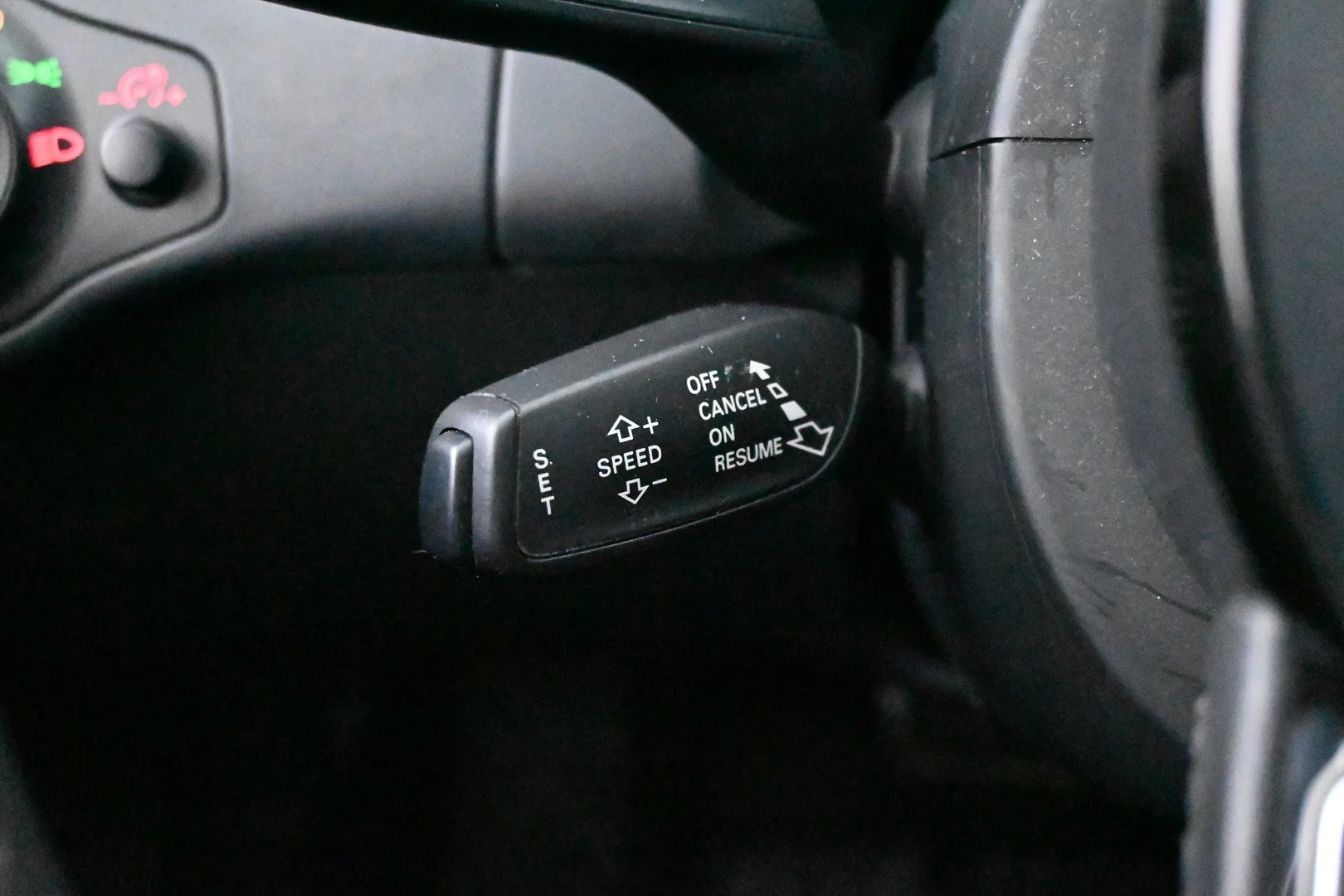 Car Image - 2WuYUUxFfh4GFkjy81bYw2