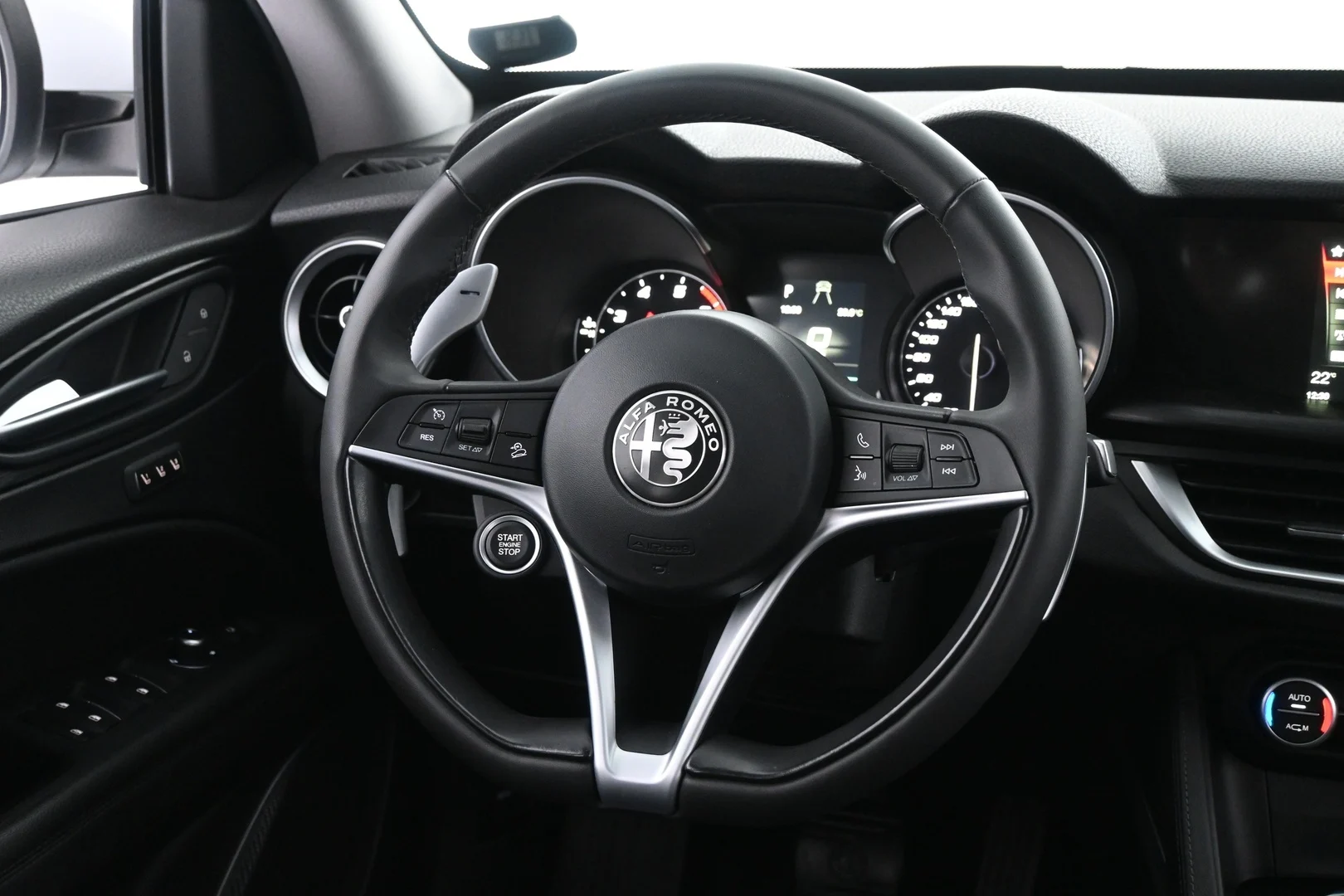 Car Image - 4Ge4Ri8XGkDMDgJoeSroFw