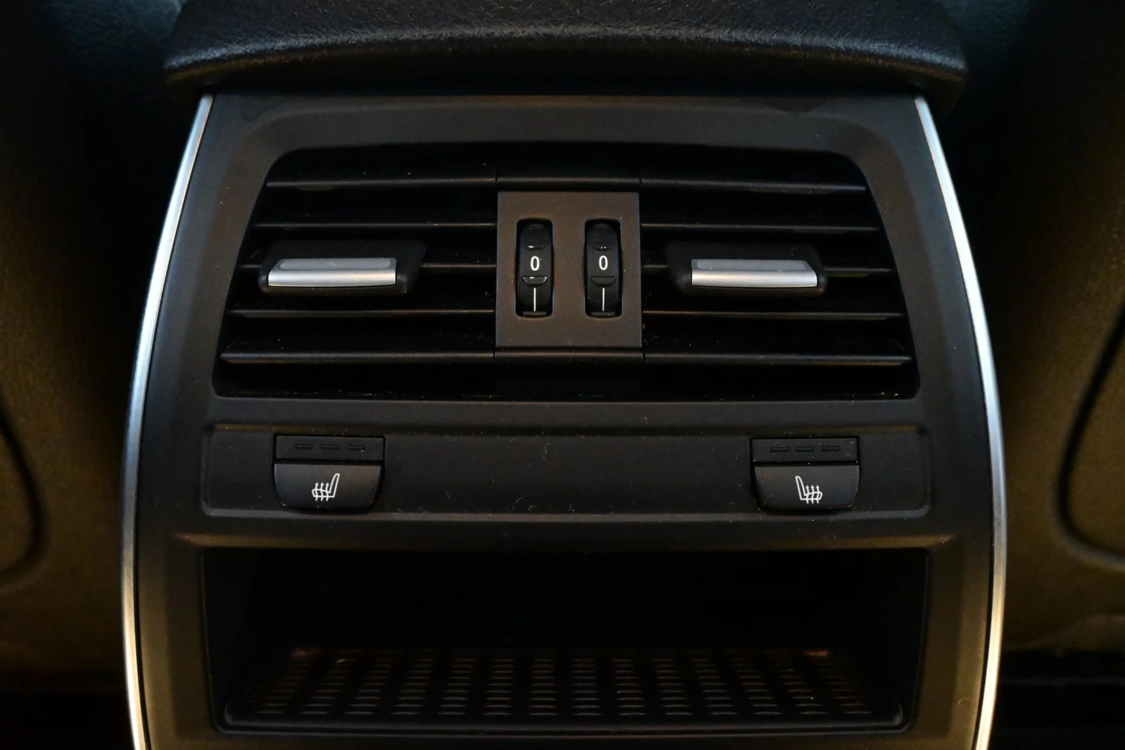 Car Image - 6tHZwbLvGaCZQpGz9uo9dD