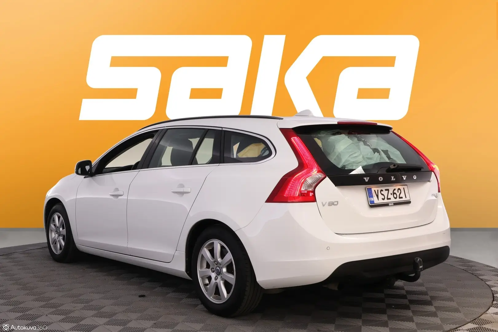 Car Image - 7JE65xhpk49zTVyfjTcIvy