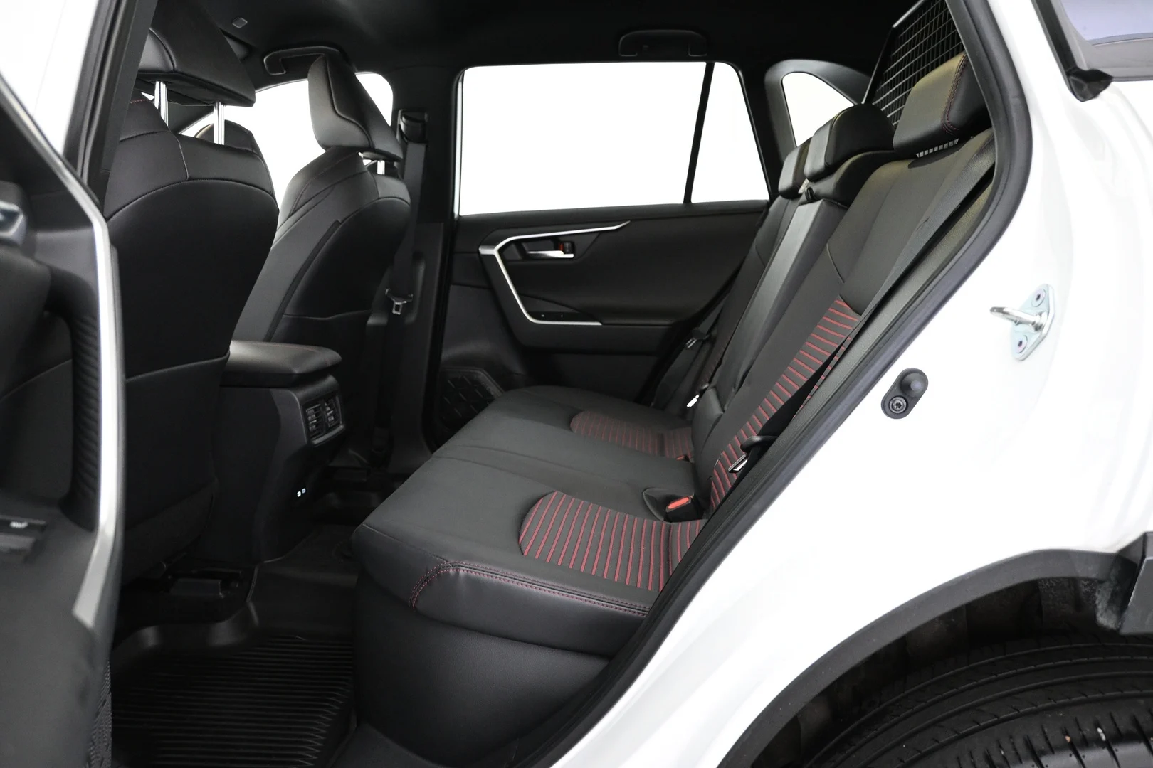 Car Image - 3mfkI9wpKxlmnSoBMBBgj1