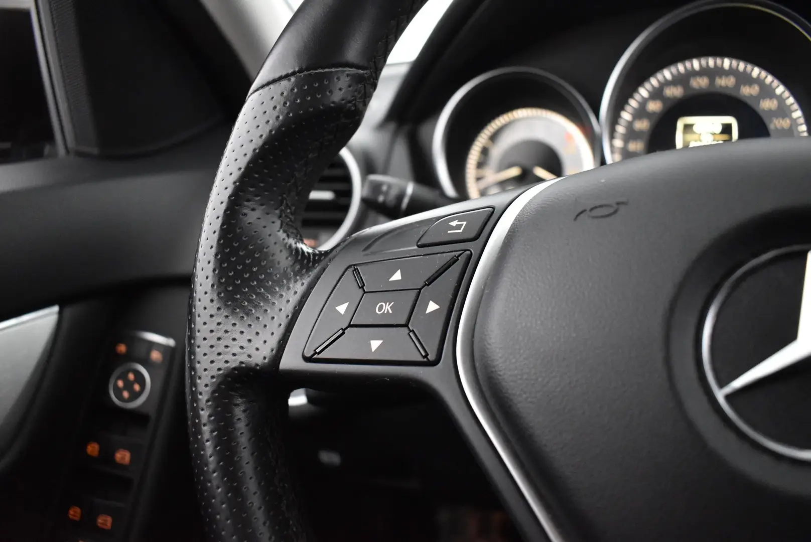 Car Image - 9pnsRtMAwZ7pae1Lvy67s