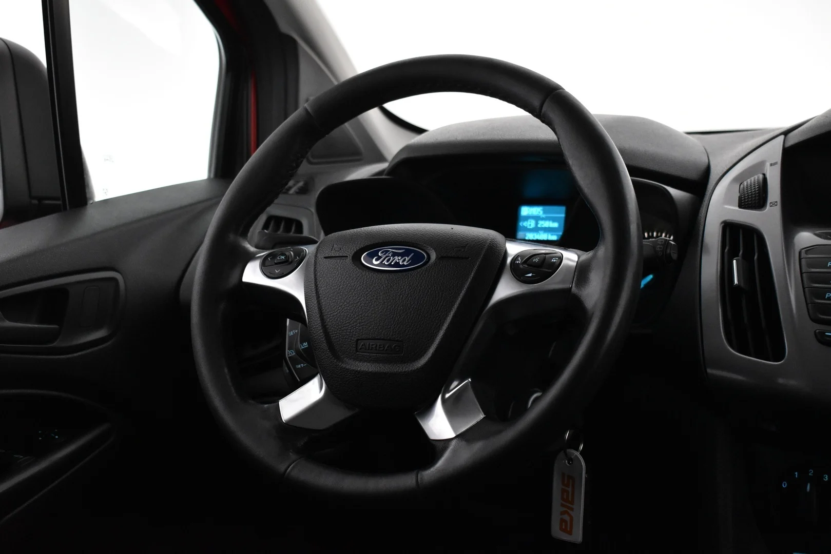 Car Image - bJVRiL4dlvUg3sm0Oyk5k