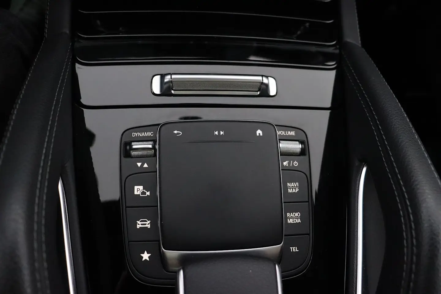 Car Image - 2NsUQdo8wbBNBdrLOJs6vq
